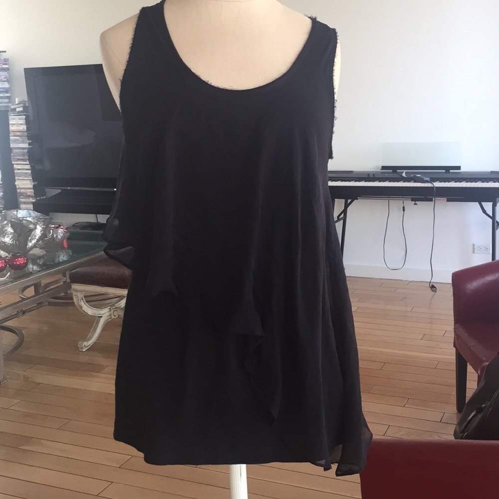Elizabeth and James XS Top in good condition